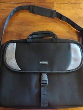 Targus Black Laptop Shoulder Briefcase with Gray Accents